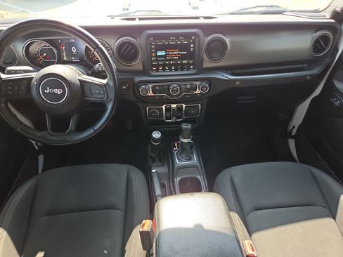 Used 2022 Jeep Wrangler Unlimited Sport AWD/4WD image 17