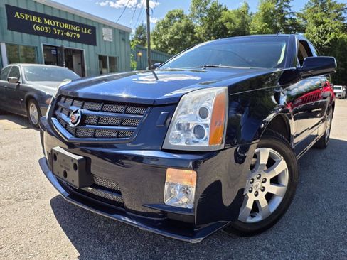 Used 2007 Cadillac SRX w/ Utility Package RWD image 2