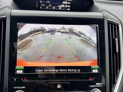 Used 2019 Subaru Crosstrek 2.0i Limited w/ Moonroof Package AWD/4WD image 3