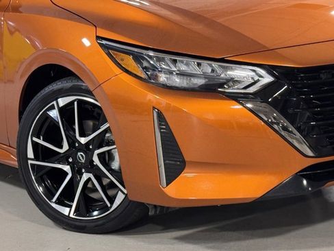 Used 2024 Nissan Sentra SR w/ SR Premium Package image 4