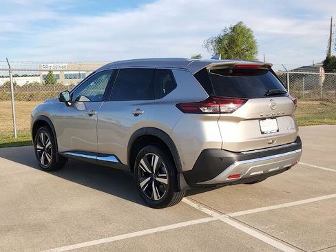 Certified 2022 Nissan Rogue Platinum w/ Head-Up Display Package image 7