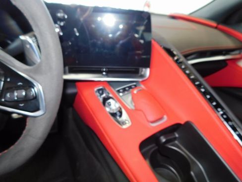 Used 2025 Chevrolet Corvette Stingray Preferred Cpe w/ Battery Protection Package image 21