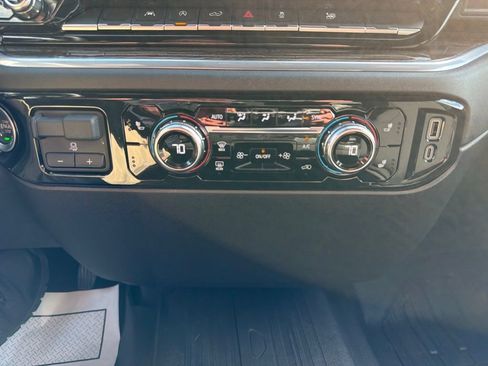 Certified 2025 GMC Sierra 1500 Elevation AWD/4WD image 21