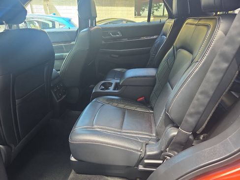 Used 2016 Ford Explorer Platinum AWD/4WD image 11