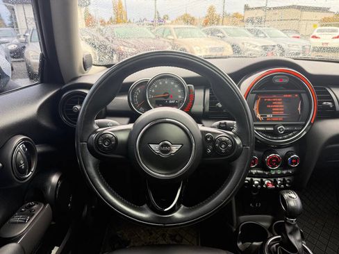 Used 2016 MINI Cooper 2-Door Hardtop image 13