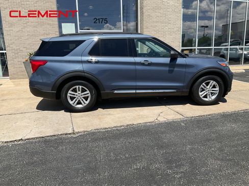 Used 2021 Ford Explorer XLT w/ Equipment Group 202A RWD image 22