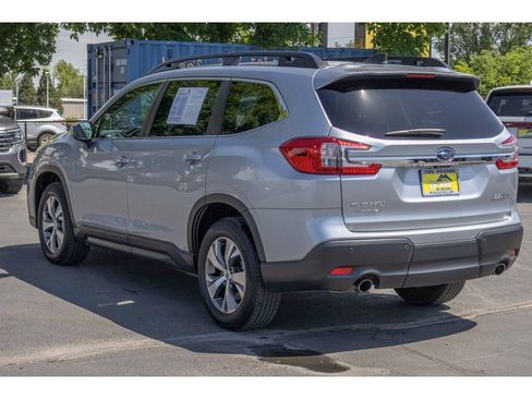 Certified 2025 Subaru Ascent Premium AWD/4WD image 5