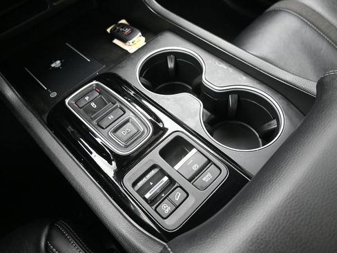 Used 2023 Honda Pilot Touring image 15