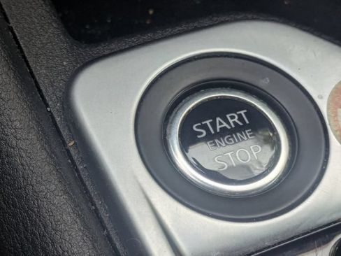 Used 2024 Nissan Sentra SV FWD image 28