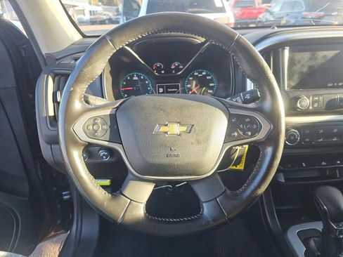 Used 2022 Chevrolet Colorado LT w/ LT Convenience Package image 11