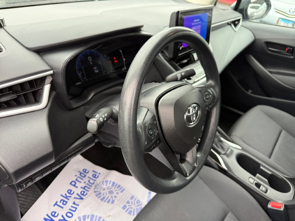 Used 2026 Toyota Corolla LE w/ LE Premium Package FWD image 28