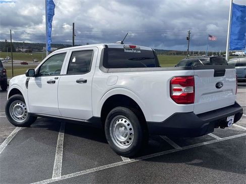 New 2025 Ford Maverick XL image 3