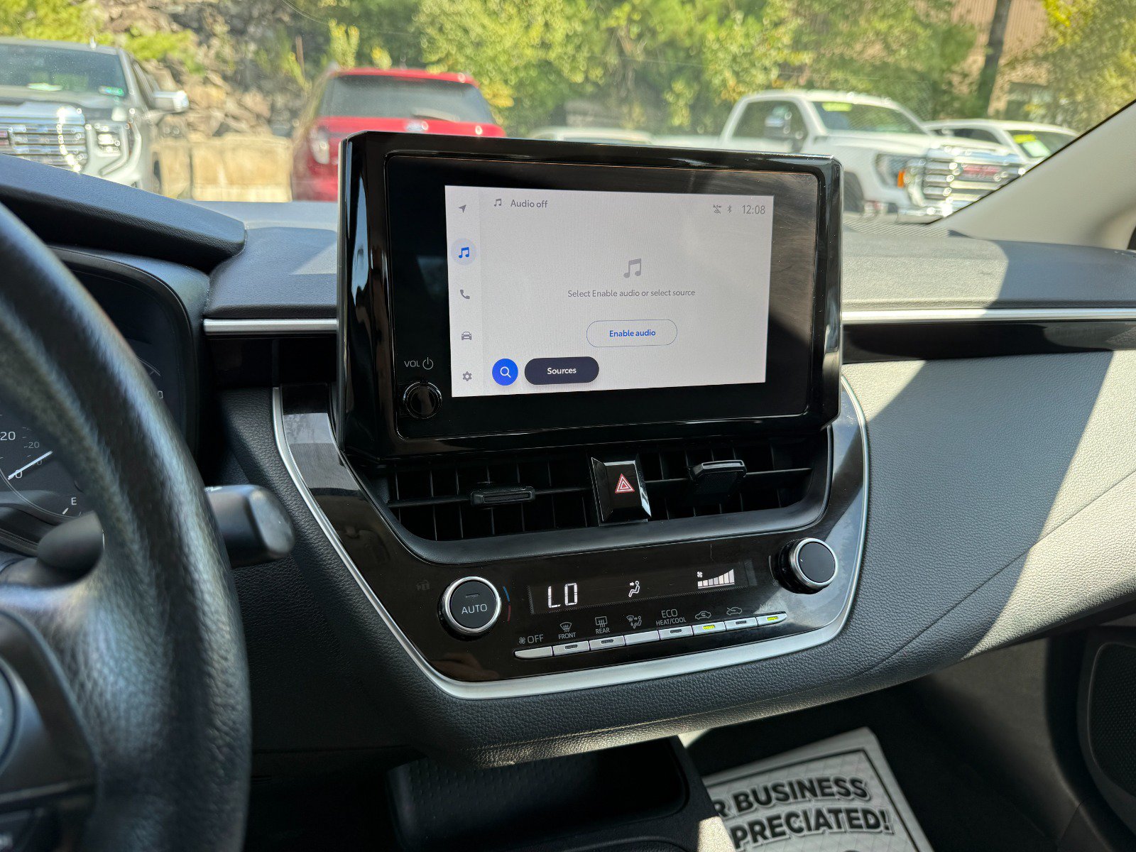 Used 2025 Toyota Corolla LE FWD image 28