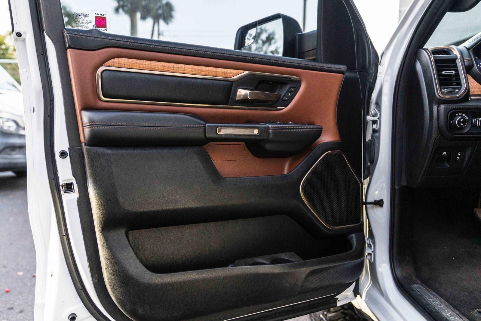 Used 2023 RAM 1500 Limited w/ Body Color Bumper Group AWD/4WD image 21