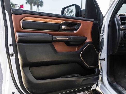 Used 2023 RAM 1500 Limited w/ Body Color Bumper Group AWD/4WD image 21