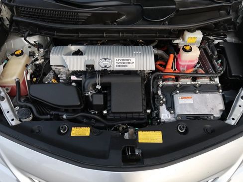 Used 2012 Toyota Prius V Two image 24