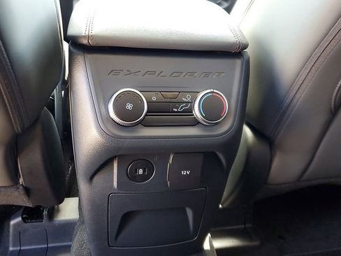 New 2026 Ford Explorer Active RWD image 12
