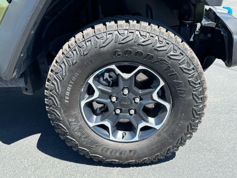 Used 2023 Jeep Wrangler Unlimited Rubicon 4xe AWD/4WD image 13