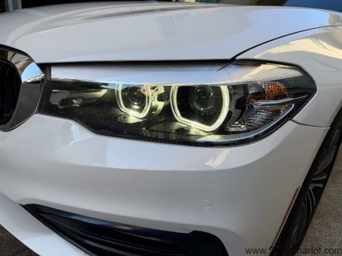 Used 2018 BMW 530i image 26