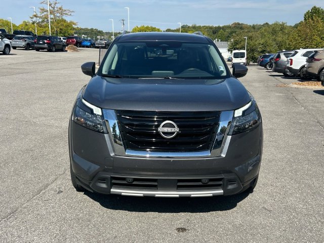 Certified 2025 Nissan Pathfinder SL FWD image 9