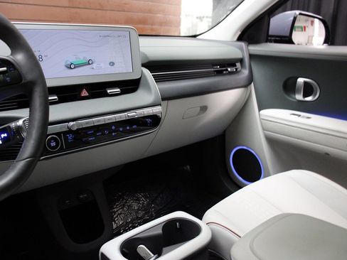 Used 2024 Hyundai Ioniq 5 Limited image 30