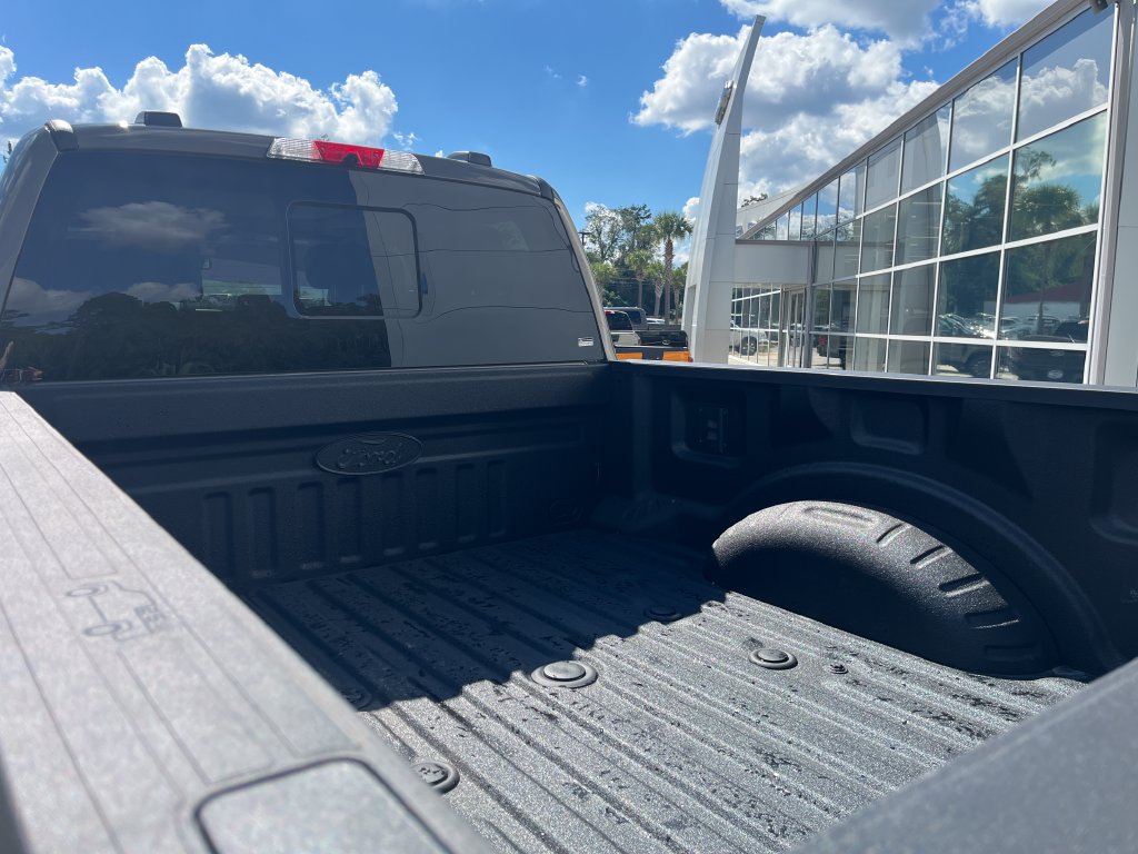 Used 2026 Ford F350 Platinum w/ Platinum Plus Package AWD/4WD image 14