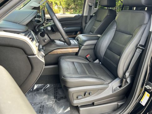 Used 2019 GMC Yukon Denali w/ Denali Ultimate Package AWD/4WD image 12