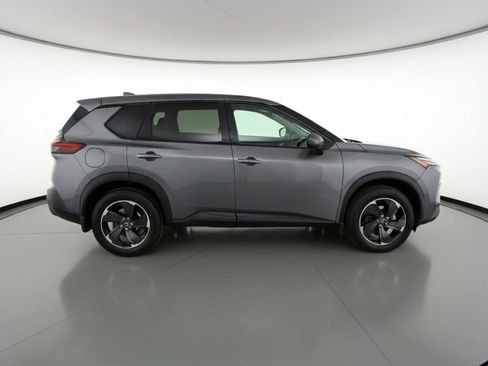 Used 2025 Nissan Rogue SV FWD image 11