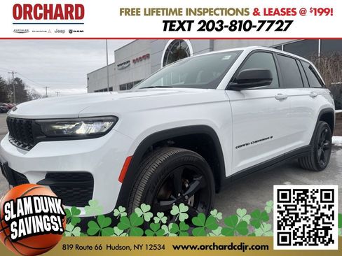 Used 2023 Jeep Grand Cherokee Altitude image 6