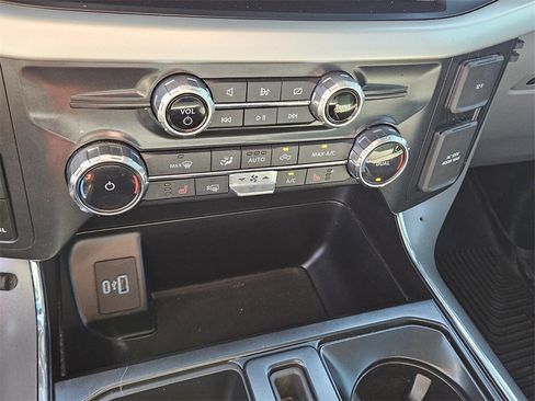 Used 2022 Ford F150 XLT w/ Equipment Group 302A High image 21