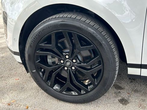 Used 2020 Land Rover Range Rover Evoque SE image 29