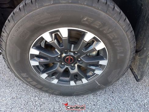 Used 2023 Nissan Titan PRO-4X w/ Pro-4x Convenience Package image 14