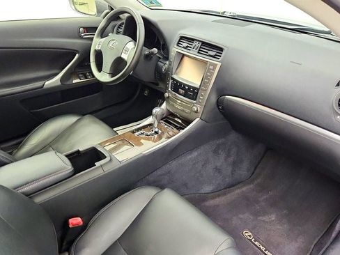 Used 2014 Lexus IS 250C image 29