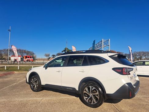 Used 2021 Subaru Outback Limited image 6