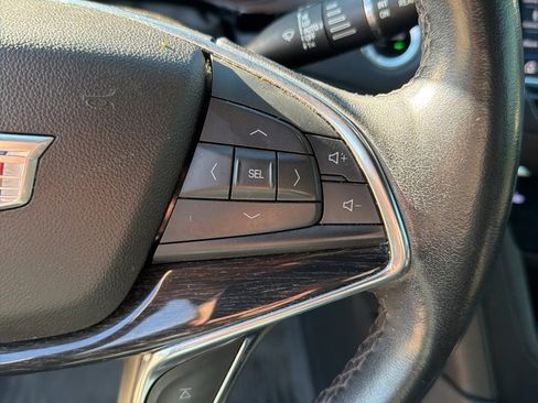 Used 2021 Cadillac XT5 Premium Luxury w/ LPO, Floor Liner Package image 28