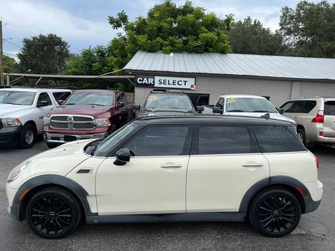 Used 2017 MINI Cooper Clubman FWD image 8