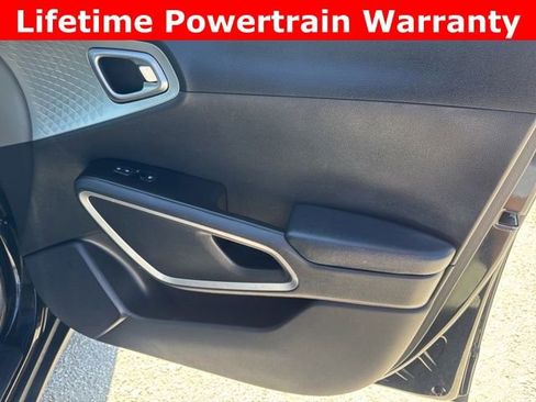 Used 2023 Kia Soul LX w/ Option Group 015 image 13