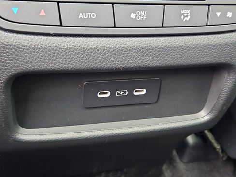 Certified 2024 Honda Pilot Touring image 15