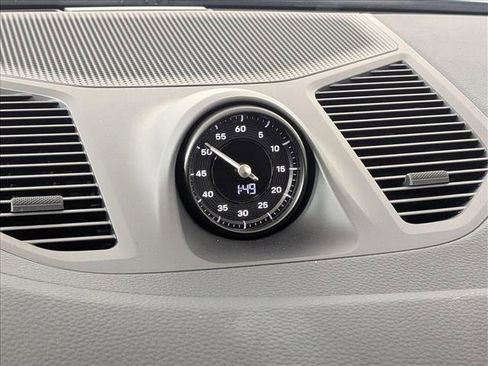 Used 2025 Porsche Cayenne Coupe image 28