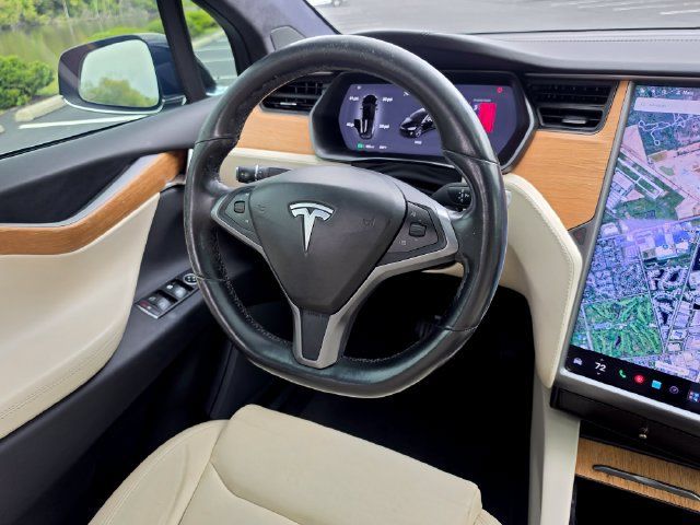 Used 2020 Tesla Model X Long Range AWD/4WD image 36