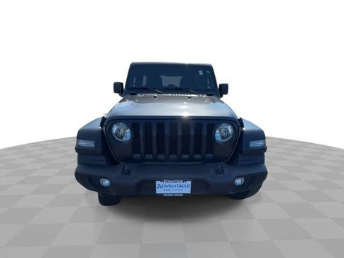 Used 2021 Jeep Wrangler Unlimited Sport AWD/4WD image 3