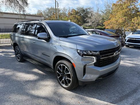 Certified 2023 Chevrolet Suburban RST w/ Sport Performance Package image 1