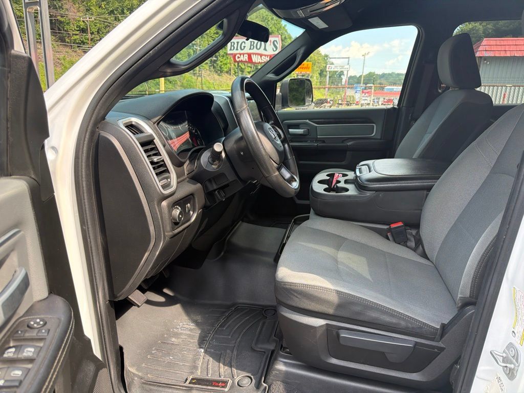 Used 2022 RAM 2500 Big Horn AWD/4WD image 8