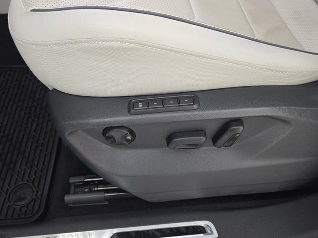 Used 2023 Volkswagen Tiguan SEL R-Line AWD/4WD image 24