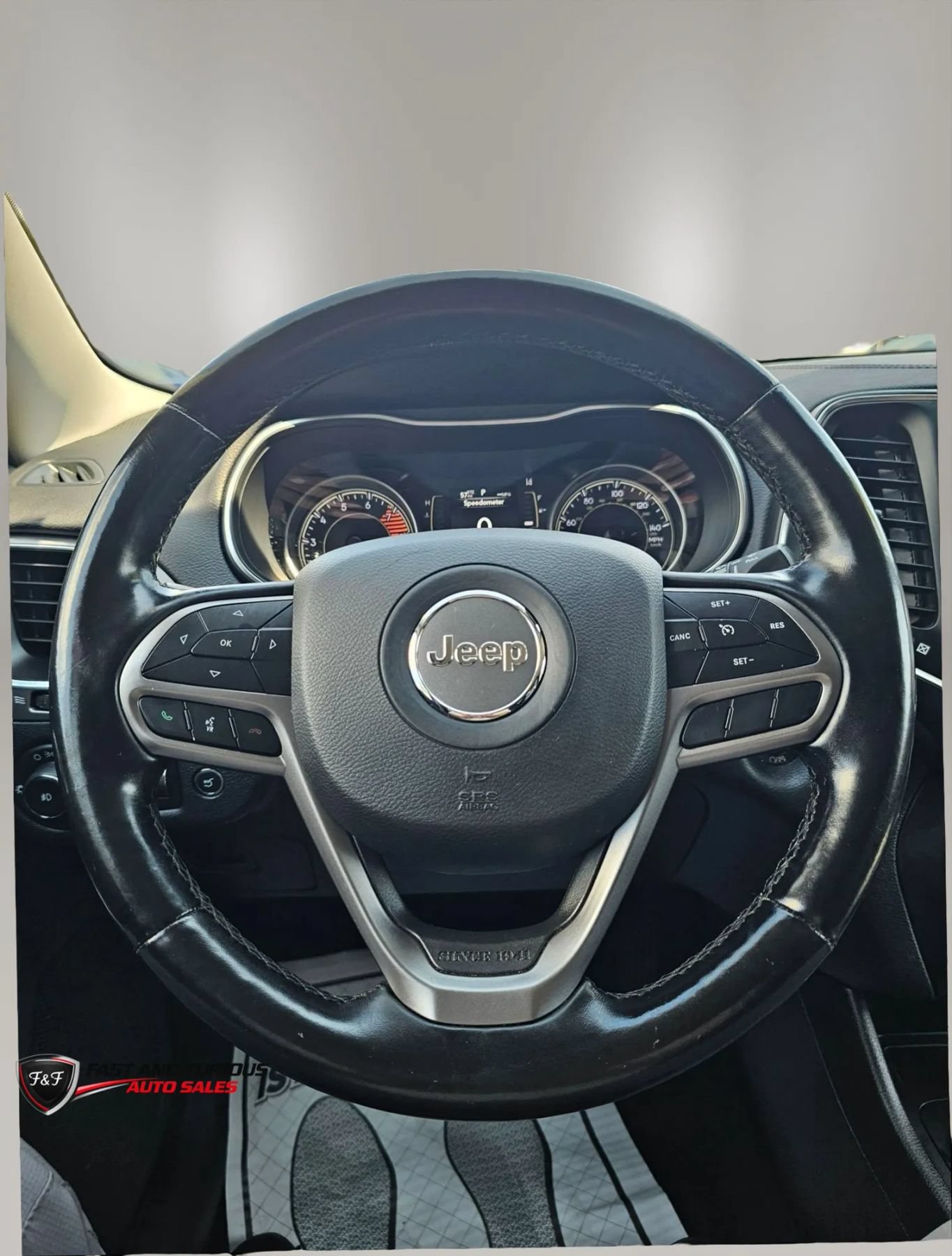 Used 2020 Jeep Cherokee Latitude Lux w/ Comfort/Convenience Group AWD/4WD image 15