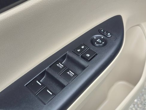Used 2015 Honda Accord EX image 24