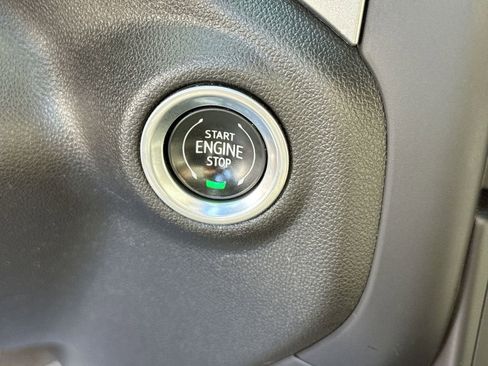 Used 2022 Chevrolet Silverado 1500 RST image 23