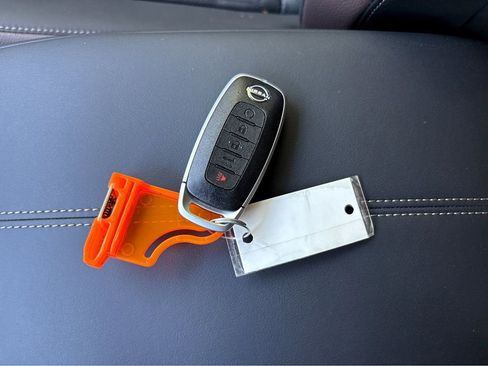 New 2026 Nissan Pathfinder Platinum image 28