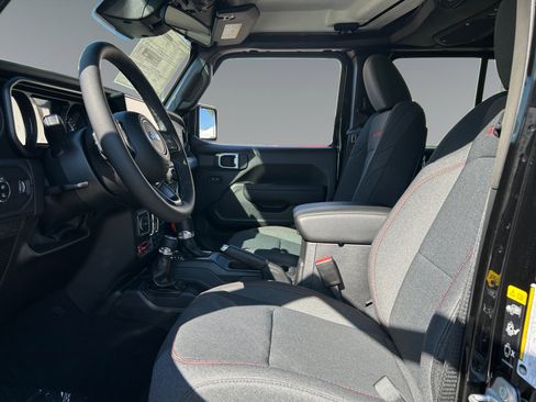 New 2026 Jeep Gladiator Rubicon AWD/4WD image 9
