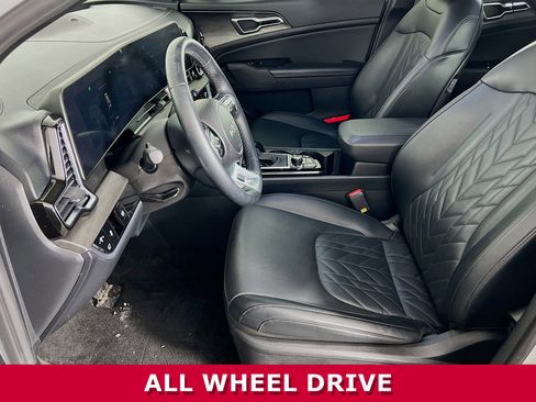 Certified 2023 Kia Sportage X-Line w/ X-Line Premium Package image 3